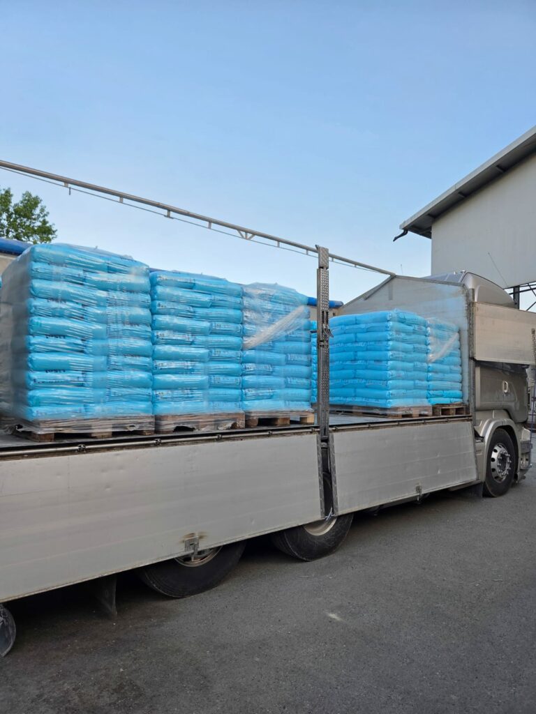Consegne di sale alimentare, antighiaccio, pastiglie per addolcitore